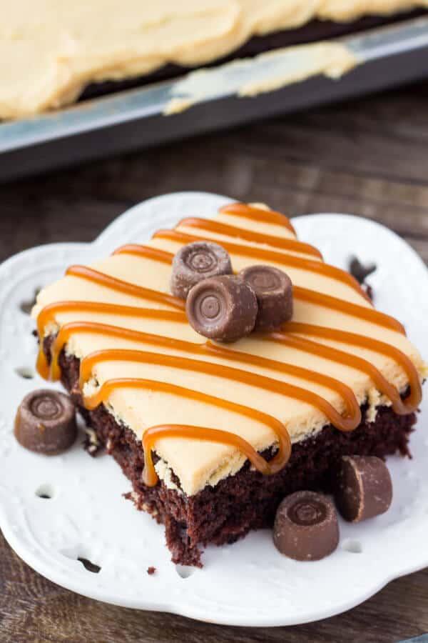Saftig Wait for it-kage med blank chokoladeganache